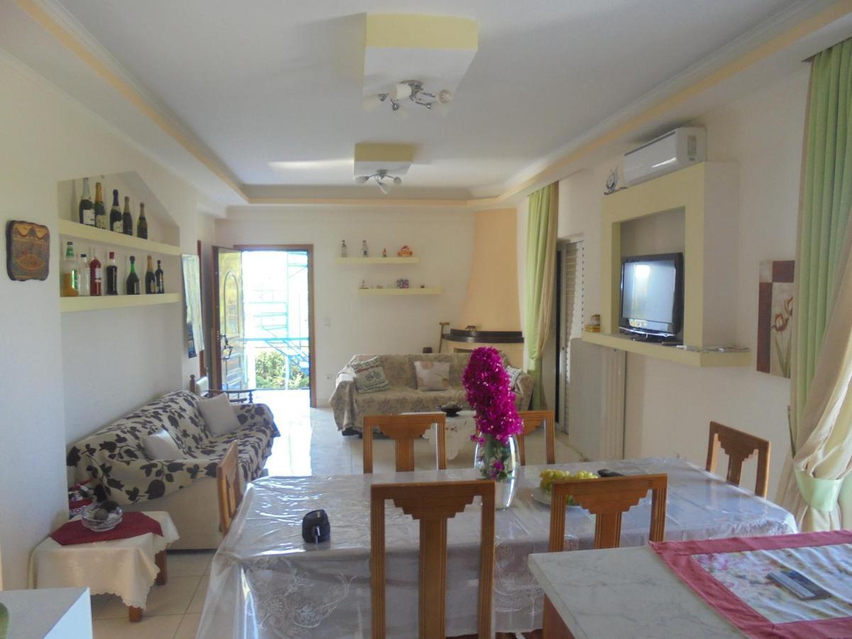 Kostas Family House Appartement Káto Ássos Buitenkant foto