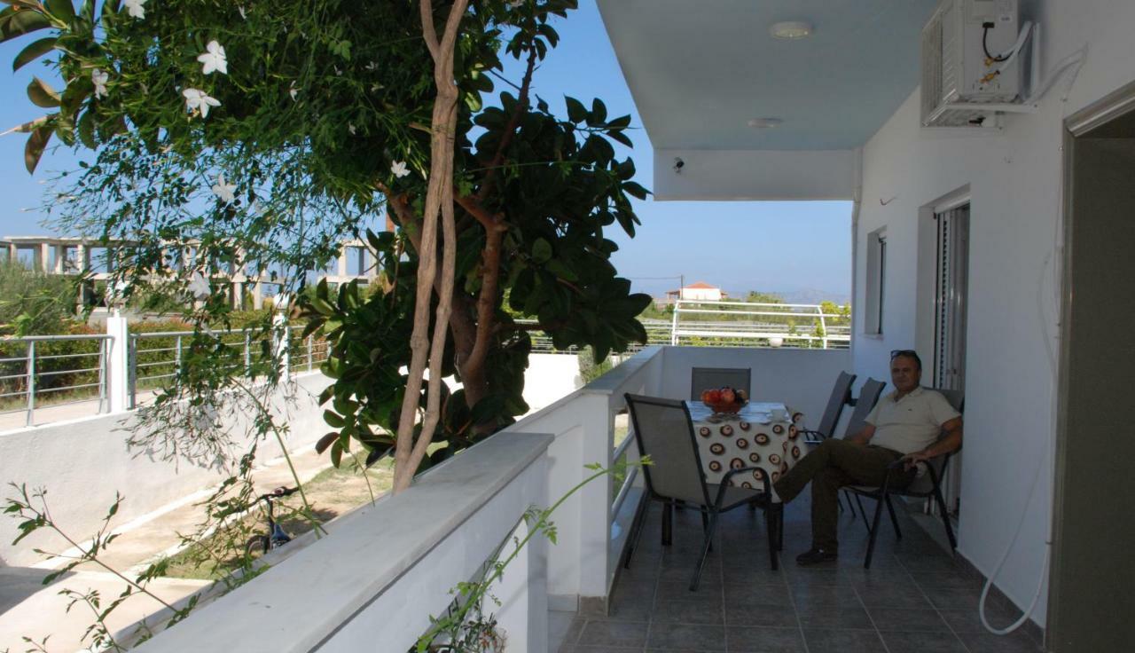 Kostas Family House Appartement Káto Ássos Buitenkant foto