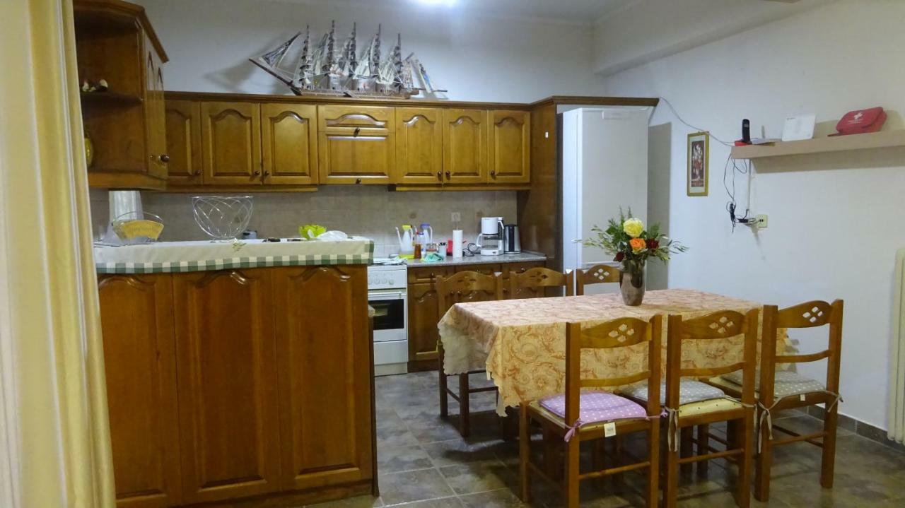 Kostas Family House Appartement Káto Ássos Buitenkant foto